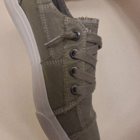 BLOWFISH Malibu Women's Fabric Upper Laced Up Sneakers - Khaki Green - Size 8.5M - Picture 10 of 16